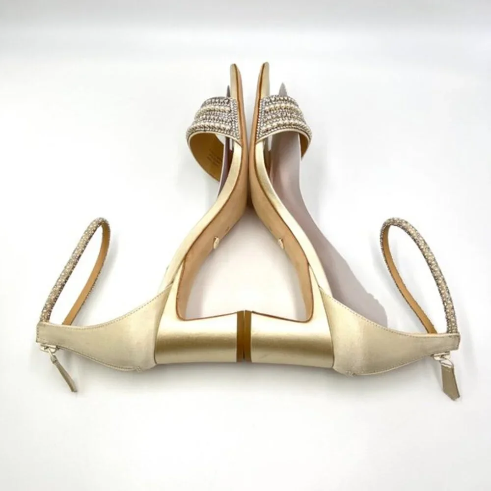 Badgley Mischka Size 9.5 Kameryn Ivory‎ Satin Jeweled Dress Sandals Heels Shoes